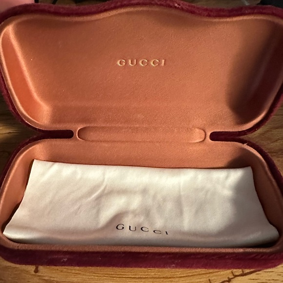 Men’s Gucci Aviator Sunglasses - Picture 4 of 4